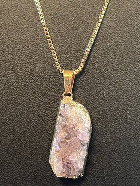 Goldtone Genuine Amethyst Druzy on 18" Goldtone Box Chain (104)